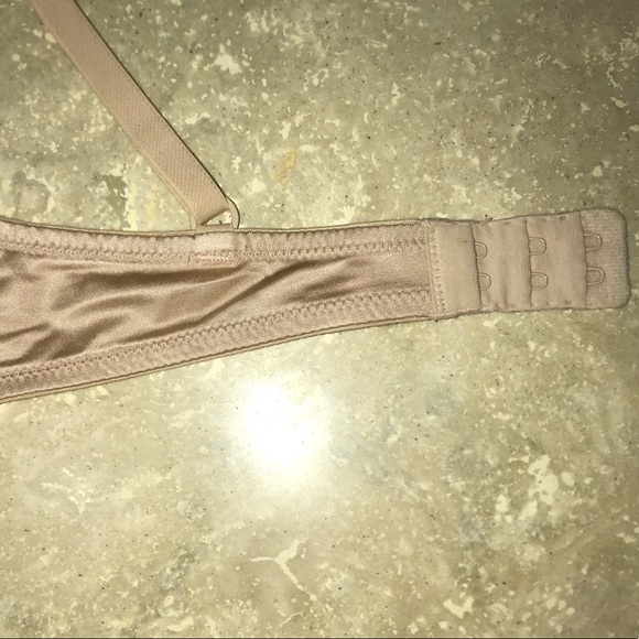Victoria’a Secret satin beige push up bra 34B - Picture 4 of 11